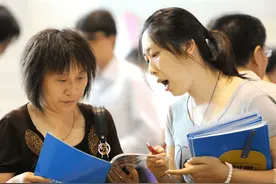 北大韦神买不起车和房被人嘲笑？疑似工资单流出后，有人不淡定了图片