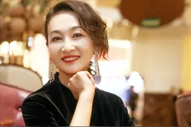 腾格尔与哈斯高娃离婚27年，一个痛失爱女，一个60岁单身无子女图片