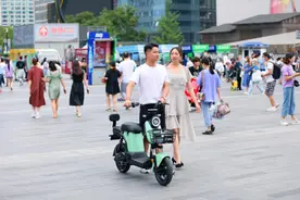 新国标车载人受限制，如果允许电动车载一个成年人，你们同意吗？图片