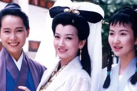 《新白娘子传奇》：许仙为何找女的扮演？导演组和赵雅芝各有说法图片