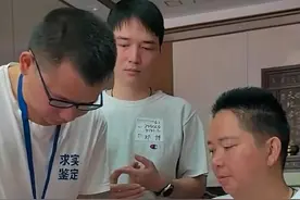 邓博谈DNA匹配:很震惊，把我扔了还敢找，已办出生证明打算迁户口图片