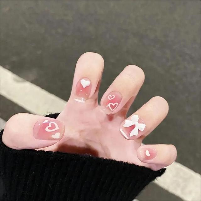 八款夏日脚趾美甲图片,显白高级有气质,男女都喜欢(今年流行什么指甲