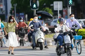 明明锂电池更耐用、续航远，为何无法取代铅酸电池？告诉你答案图片