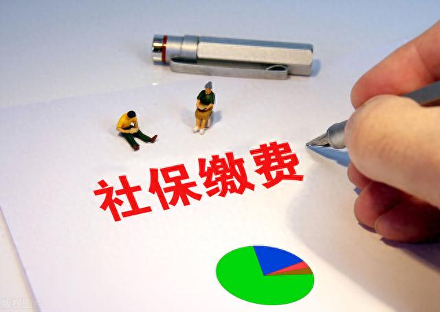 借去花逾期上门催收，新农合缴费接近尾声，村干部上门催收为啥“遇冷”？老农说出原因 配图01