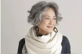 越老越优雅的女人，我只服这几位，仪态大方显贵，从内而外的优雅图片