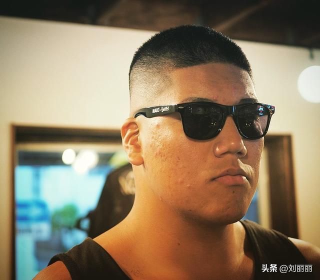 2023新年男发这样剪,真帅气,喜欢别错过