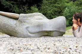 亲密关系：没有界限的爱情，始于吸引 终于控制图片