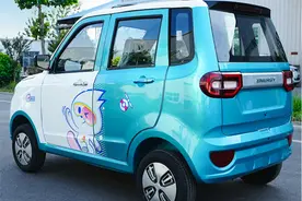 这2款低速电动四轮车，1万元左右，油电两用，适合50~80岁老年人图片