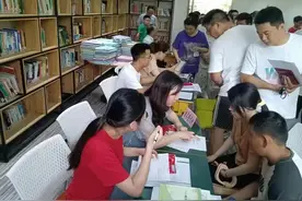 现场探访！今天起到7月7日，市区各公办、民办初中学校办理入学报到！图片