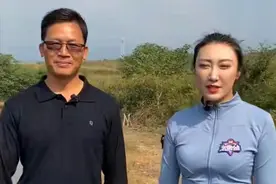 颇具争议的大师刘志强，提竿方式再被质疑，钓友：挂鱼造假？图片
