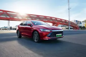 比亚迪电池想要终身免费更换，必须要达到这八个条件！图片