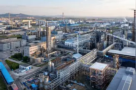 突破7000万吨/年！2025年我国乙烯或将过剩！化工产业面临洗牌！图片