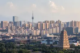 郑州在校大学生可免费乘地铁/郑州交警发布重要提醒/下周三，高速免费/今年以来最大范围降雨，即将来袭图片