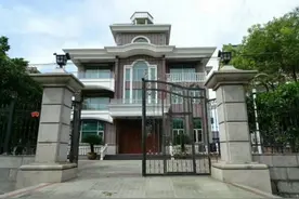 农村建房，都建两层了，为何不建两层半？图片