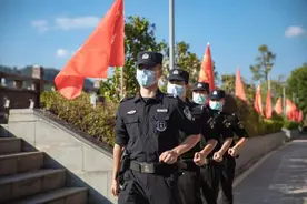《福建省公安机关警务辅助人员管理条例》将于明年1月1日起施行图片