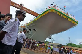 印度闹出大笑话！要么拆航母，要么拆飞机，阵风舰载机放不进航母图片