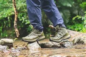 户外玩家心中的“爱马仕”，来看始祖鸟ARC'TERYX登山鞋的测评图片
