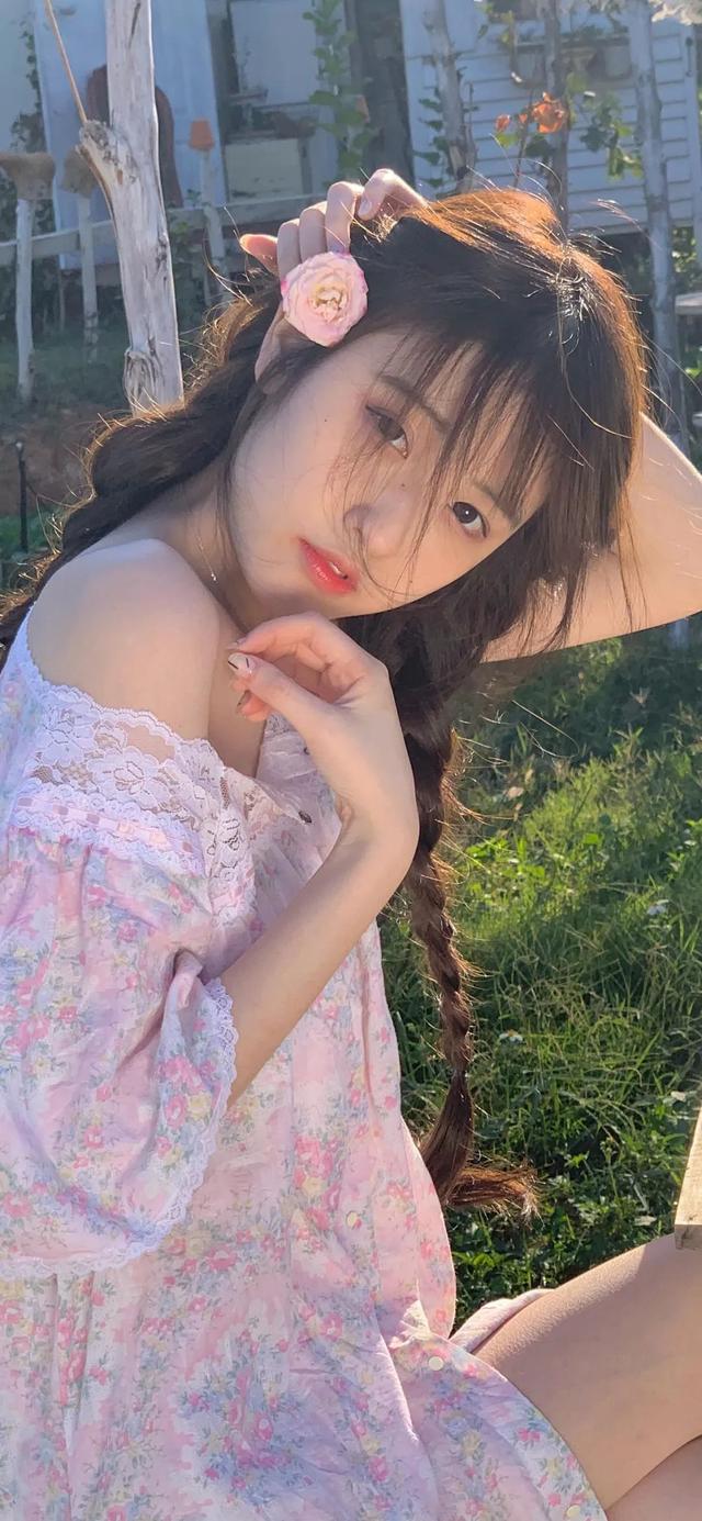 精选网红美女明星无水印壁纸合集|总有一句击中你此刻的心情