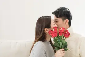 聪明的女人，不会把这三个隐私告诉男人，你知道吗？图片