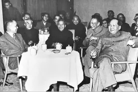 1958年，毛主席与老友叙旧时突然发问：关公姓什么？结果无人答对图片