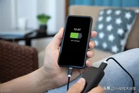 手机充电到100％再拔？原来都做错了，正确充电方式延长电池寿命图片
