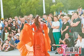 乌鲁木齐：“周末百姓大舞台”天山区专场精彩上演图片