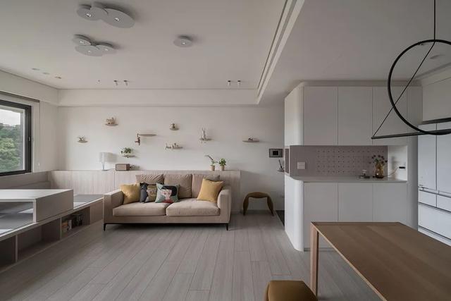 哇喔，反传统设计！屋内漂浮一座座猫屿，成为笑声满满的亲子猫宅