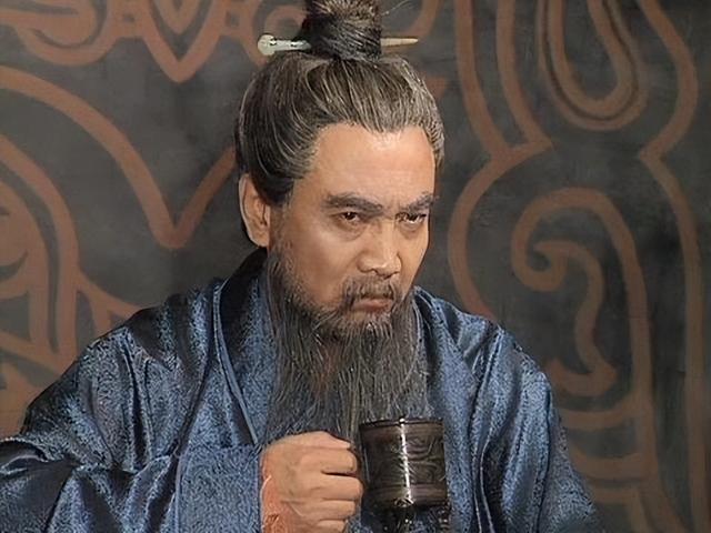 同样是《三国演义》，央视版和新版放在一起观看，可谓天差地别