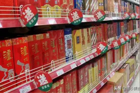 大润发3款“惨败酒”，摆在货架上积灰，老酒友却天天拎1瓶图片