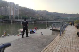 夫妻吵架丈夫跳河求自杀。结果：妻子下水施救不幸身亡，丈夫活下来图片