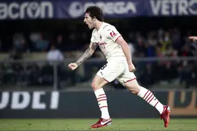 意甲-AC米兰3-1逆转维罗纳重回榜首 托纳利两球 莱奥两助攻图片