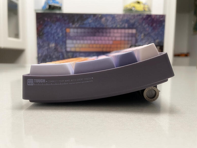 键盘艺术巧联名，氛围俘获你的心，洛斐星河小翘100机械键盘体验