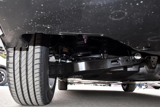 丰田卡罗拉大众朗逸，买谁更合适？试驾后发现差距太明显