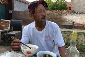 吃晚饭时，每天都喝点酒的人，最后身体都怎么样了？早知早受益图片