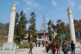 江西山村，18代人住一起，合炊300年不分家，如今亲戚遍天下图片