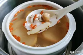 孩子经常内热上火，口腔溃疡，每周煲2次这道汤水，清甜又滋润图片