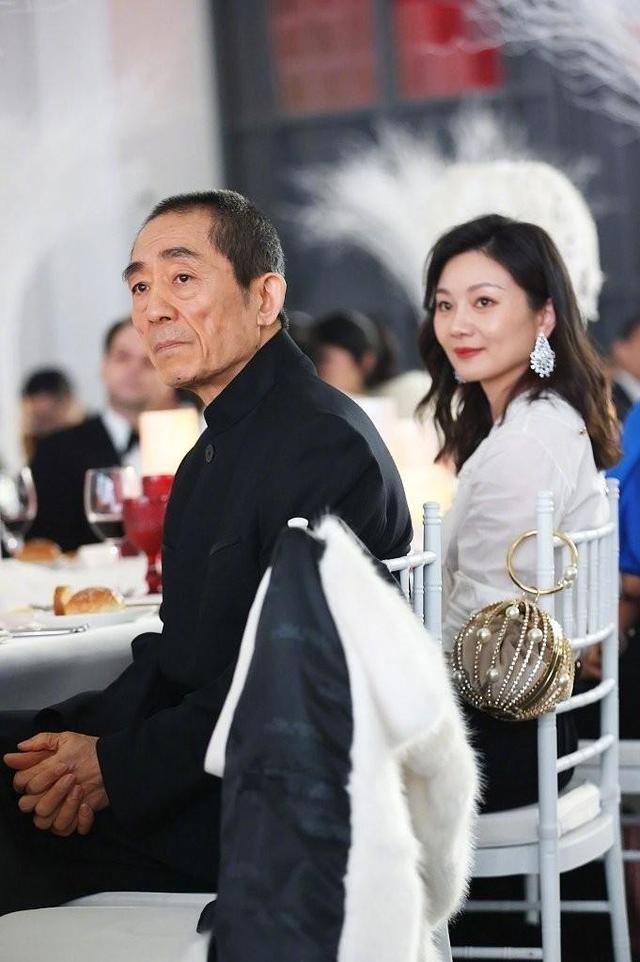 张艺谋现在的老婆是哪一位 - 冷思维