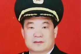 我曾经与三位师长搭班子图片