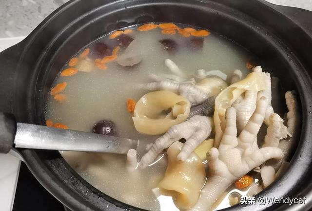 花胶鸡脚猪骨汤的做法功效 2026年花胶鸡脚猪骨汤的做法功效