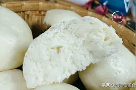 蒸馒头时，“开水蒸”和“冷水蒸”的区别很大，学会再蒸才正确图片