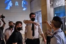 不看不知道，一看吓一跳！香港刑法中，第一条就是保护“女皇”图片