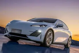 长安深蓝SL03：销量高不等于质量好，车主维权声不断图片