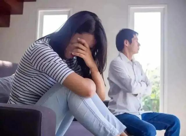 情感故事：女子结婚5年却生不出孩子，婆婆联合儿子将她赶出家门
