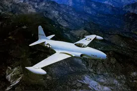 喷气时代早期量产的F-80战斗机，其空战性能如何图片