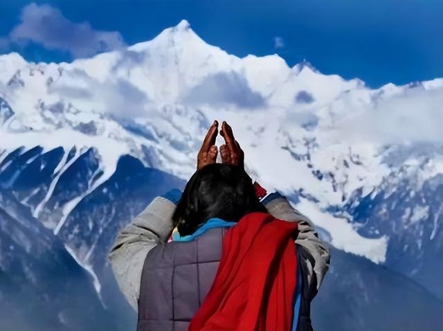 91年梅里雪山事件,17名登山队员集体遇难,真实过程比传说更诡异