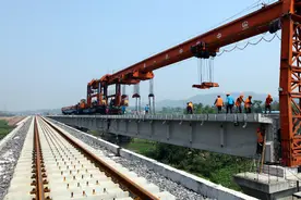 全国人大代表黄小玲：关于支持长株潭城际铁路建设（株洲至醴陵段）的建议图片