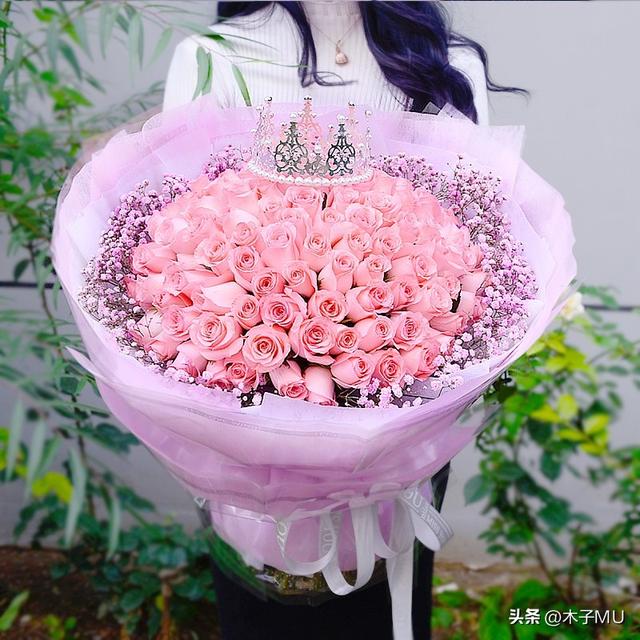 情人节送19朵玫瑰花代表什么寓意?(19朵粉玫瑰的寓意和象征) - 趣测网