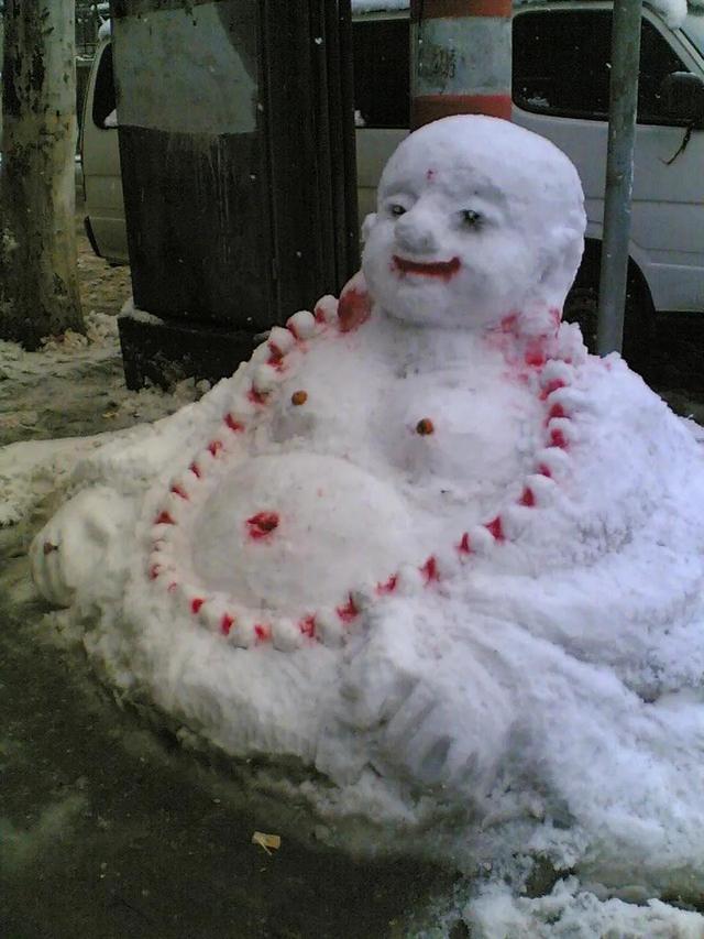 大郑州堆雪人内卷严重，哪个是金奖？全河南的雪人都在这里了
