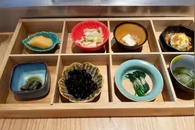 100元1份快餐：有的餐厅，才刚开业，就盼着它“倒闭”图片