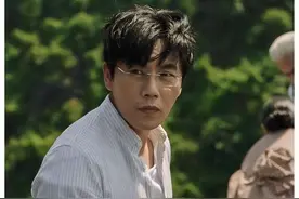 秦昊整容前后差别大，怪不得女儿是单眼皮，网友直呼没认出来图片